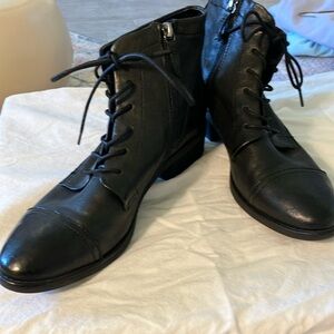 COMFORTIVA Black Leather Ankle Boot